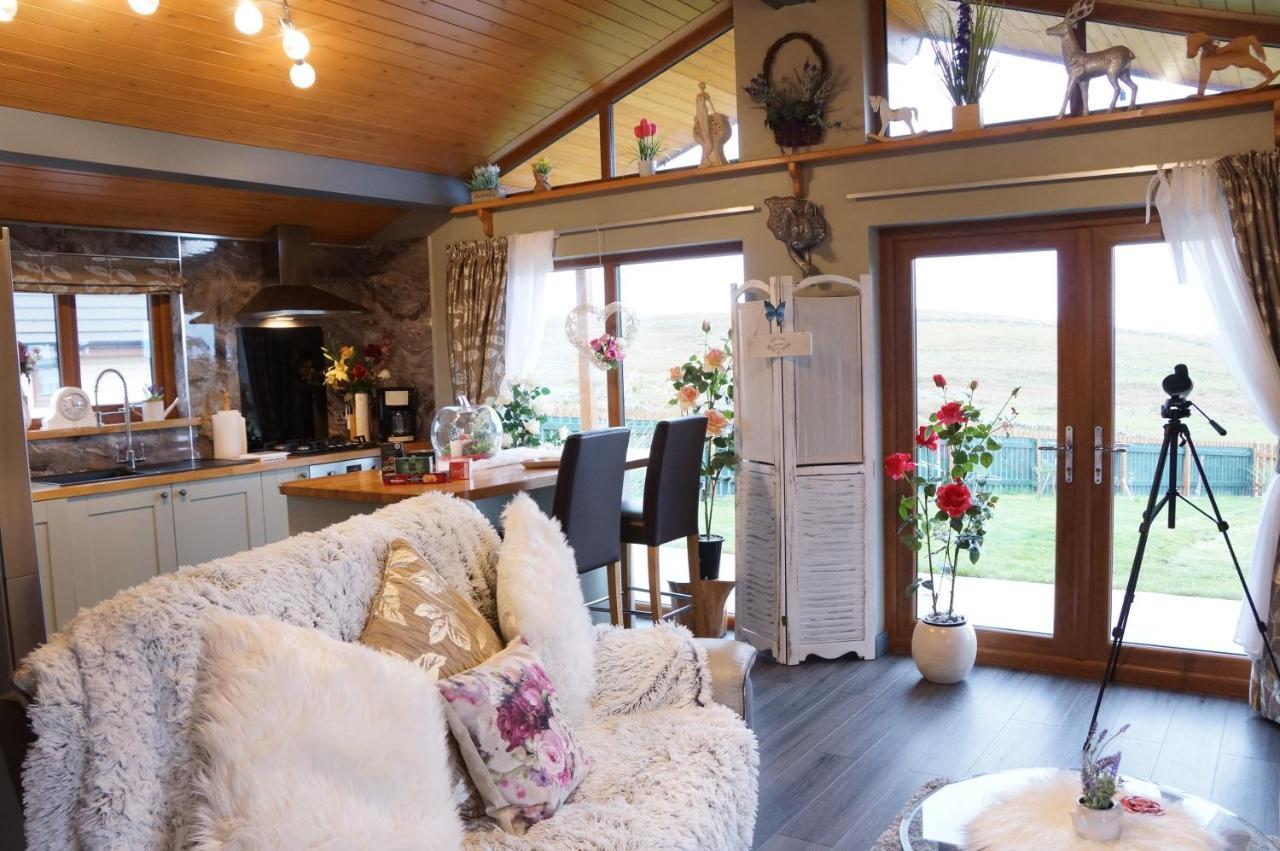 West Horizon Holiday Cottage Lochinver Exterior photo